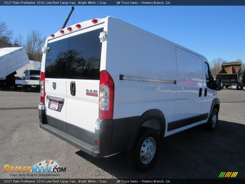 2017 Ram ProMaster 1500 Low Roof Cargo Van Bright White / Gray Photo #5