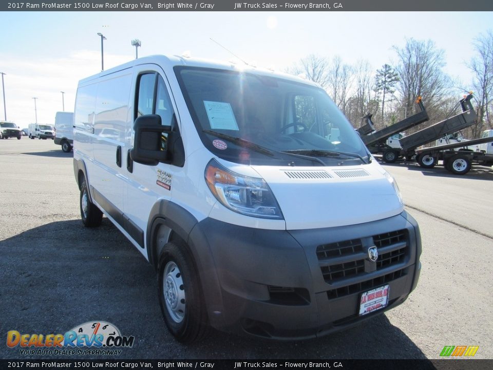 2017 Ram ProMaster 1500 Low Roof Cargo Van Bright White / Gray Photo #7