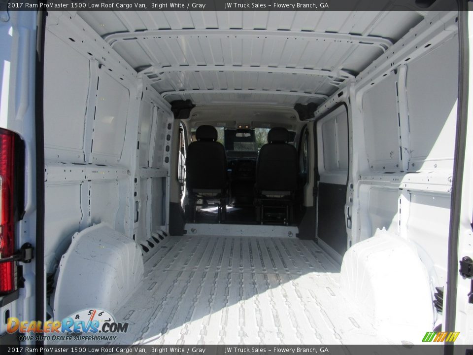 2017 Ram ProMaster 1500 Low Roof Cargo Van Bright White / Gray Photo #10