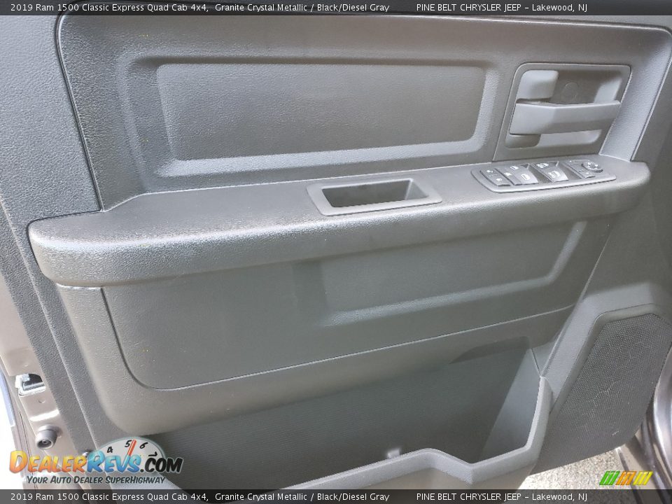 2019 Ram 1500 Classic Express Quad Cab 4x4 Granite Crystal Metallic / Black/Diesel Gray Photo #8