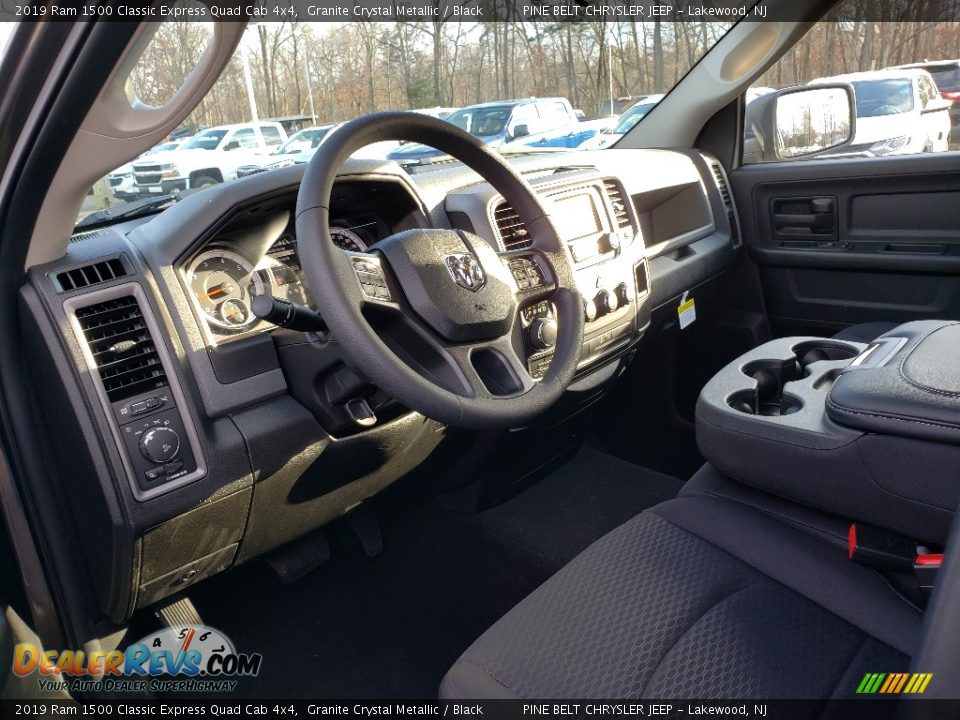 2019 Ram 1500 Classic Express Quad Cab 4x4 Granite Crystal Metallic / Black Photo #7