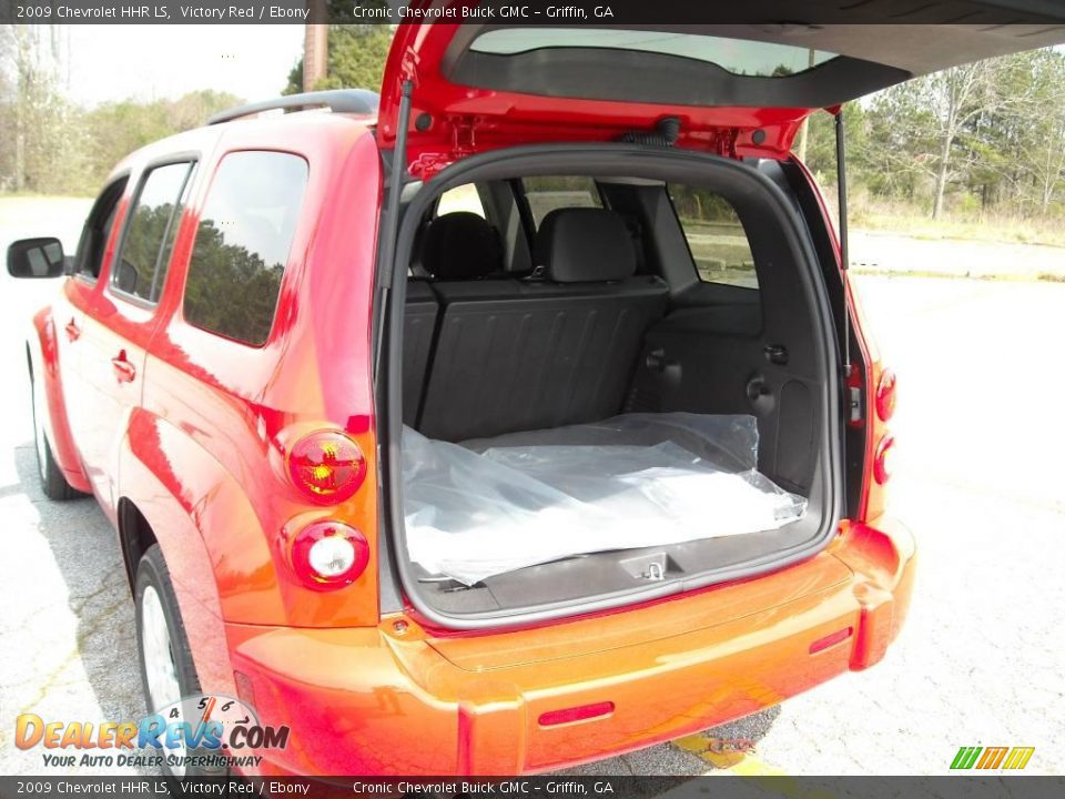 2009 Chevrolet HHR LS Victory Red / Ebony Photo #16