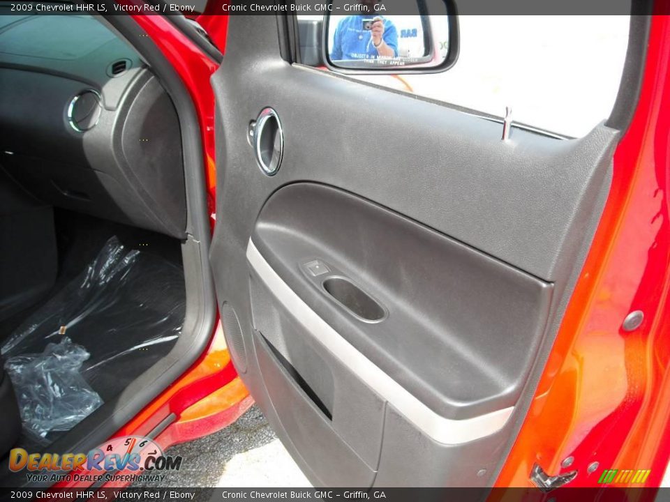 2009 Chevrolet HHR LS Victory Red / Ebony Photo #18