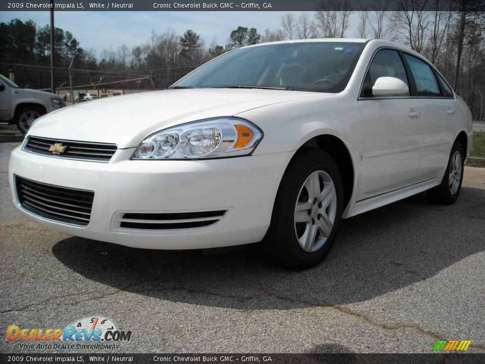 2009 Chevrolet Impala LS White / Neutral Photo #2