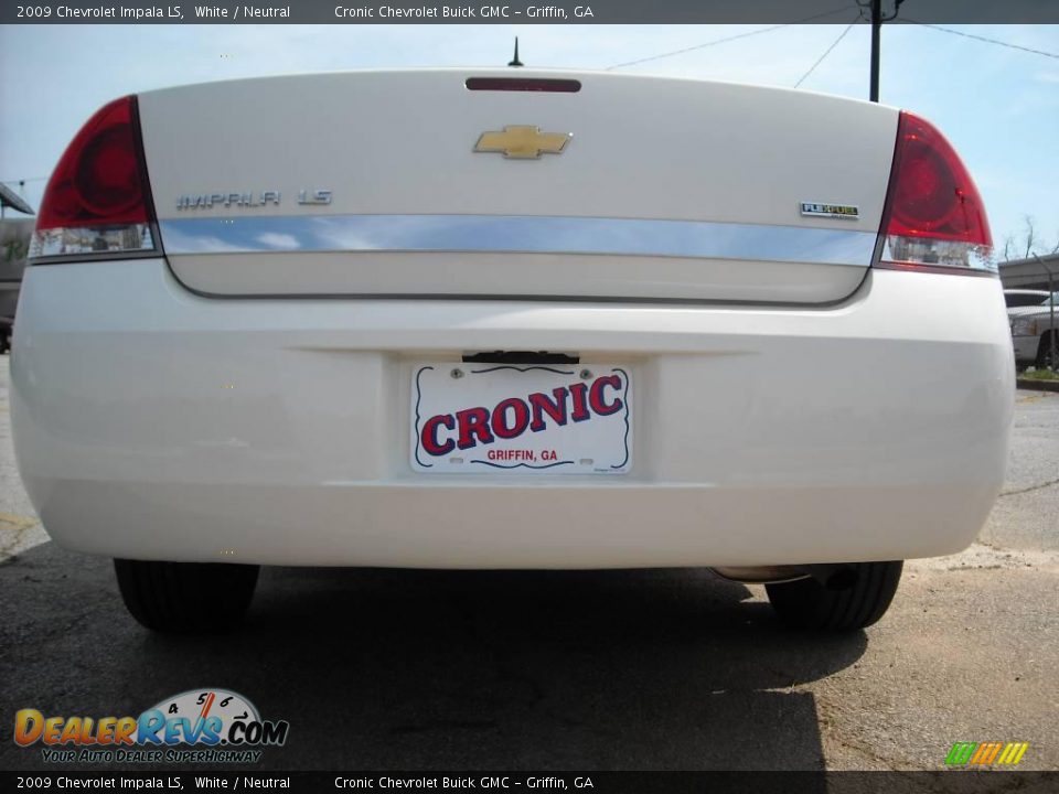 2009 Chevrolet Impala LS White / Neutral Photo #7