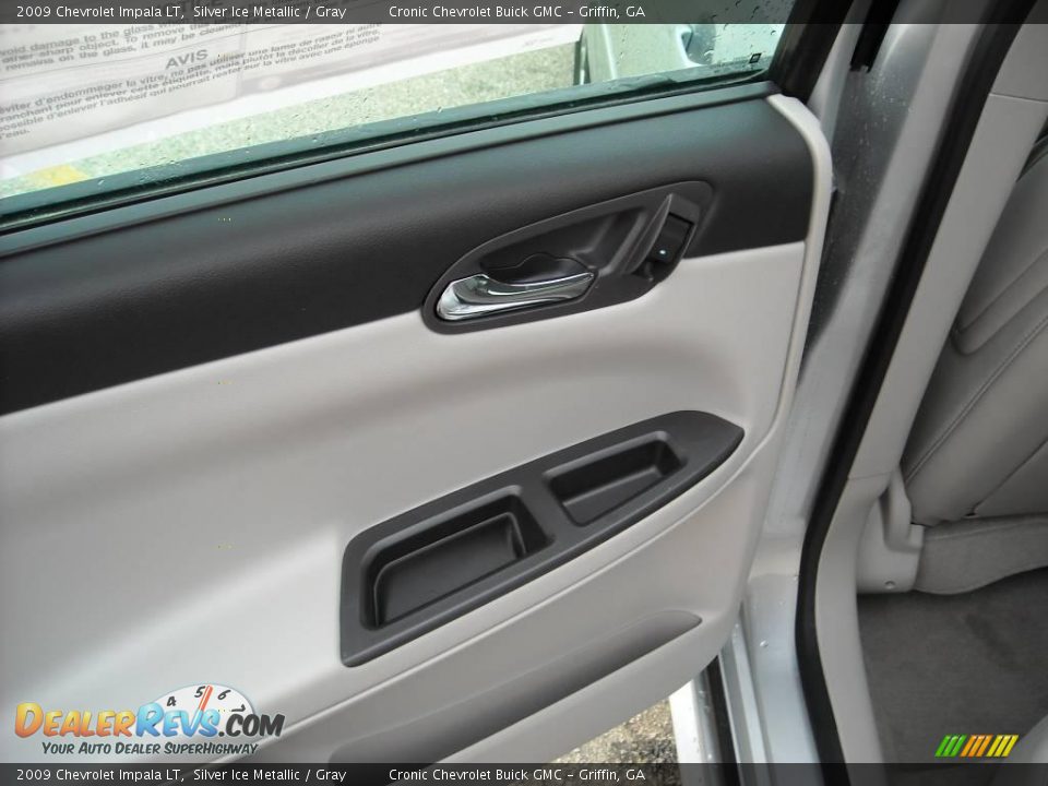 2009 Chevrolet Impala LT Silver Ice Metallic / Gray Photo #16