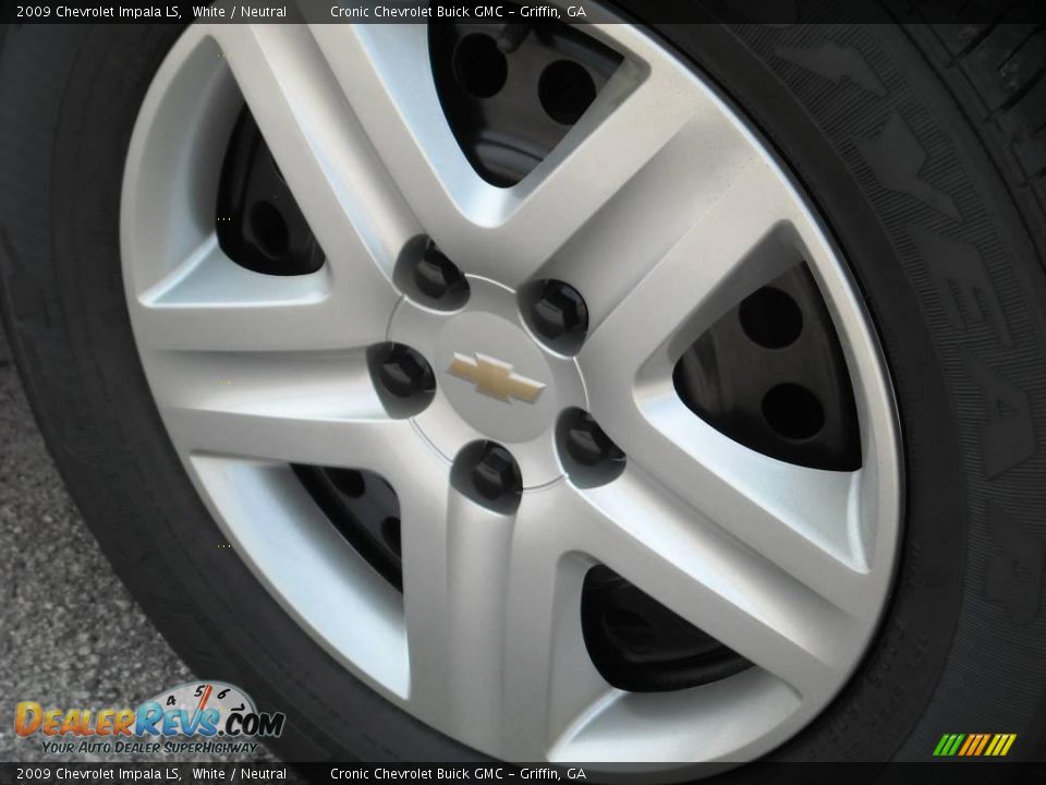 2009 Chevrolet Impala LS White / Neutral Photo #9