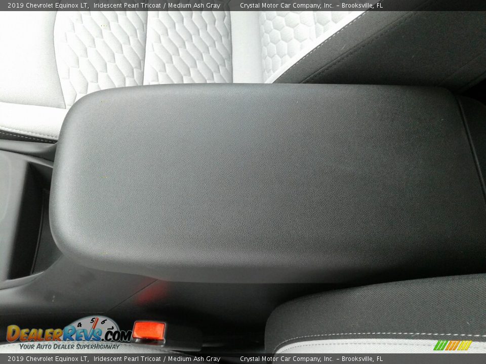 2019 Chevrolet Equinox LT Iridescent Pearl Tricoat / Medium Ash Gray Photo #18