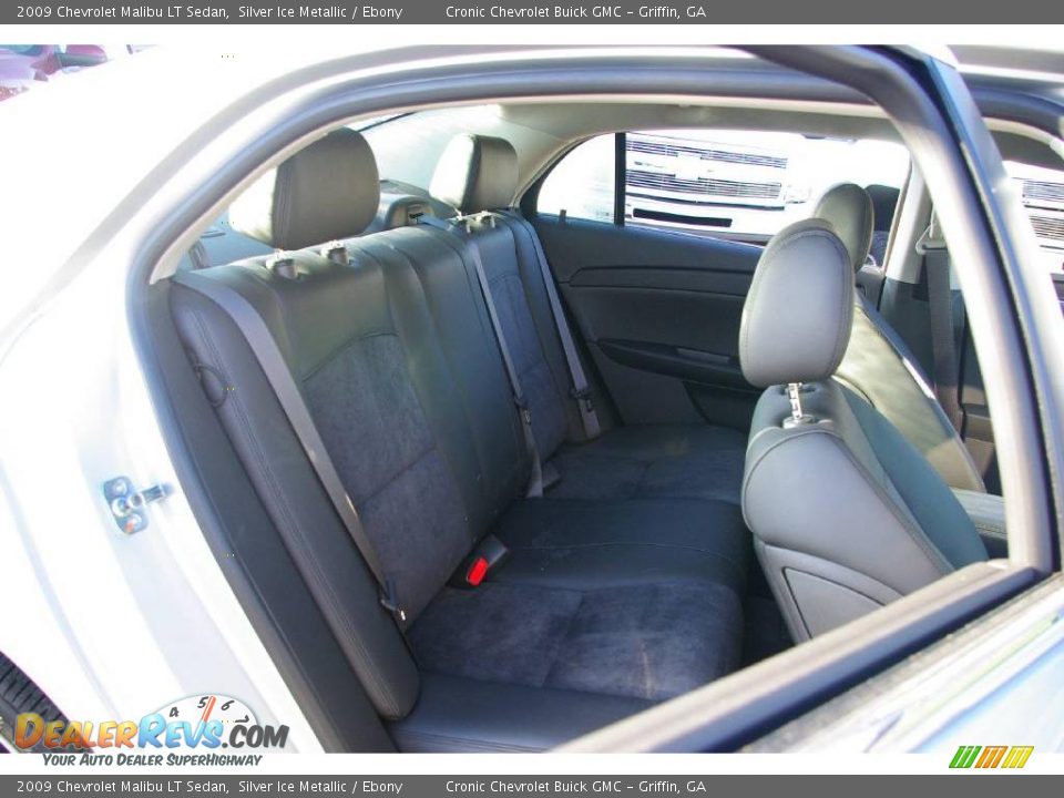 2009 Chevrolet Malibu LT Sedan Silver Ice Metallic / Ebony Photo #15