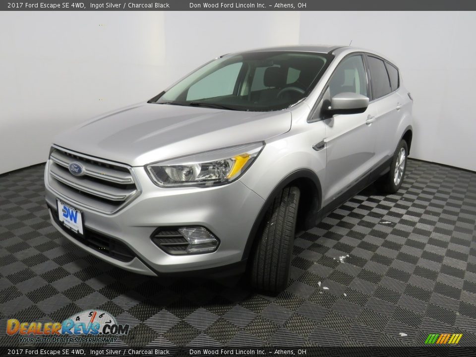 2017 Ford Escape SE 4WD Ingot Silver / Charcoal Black Photo #9