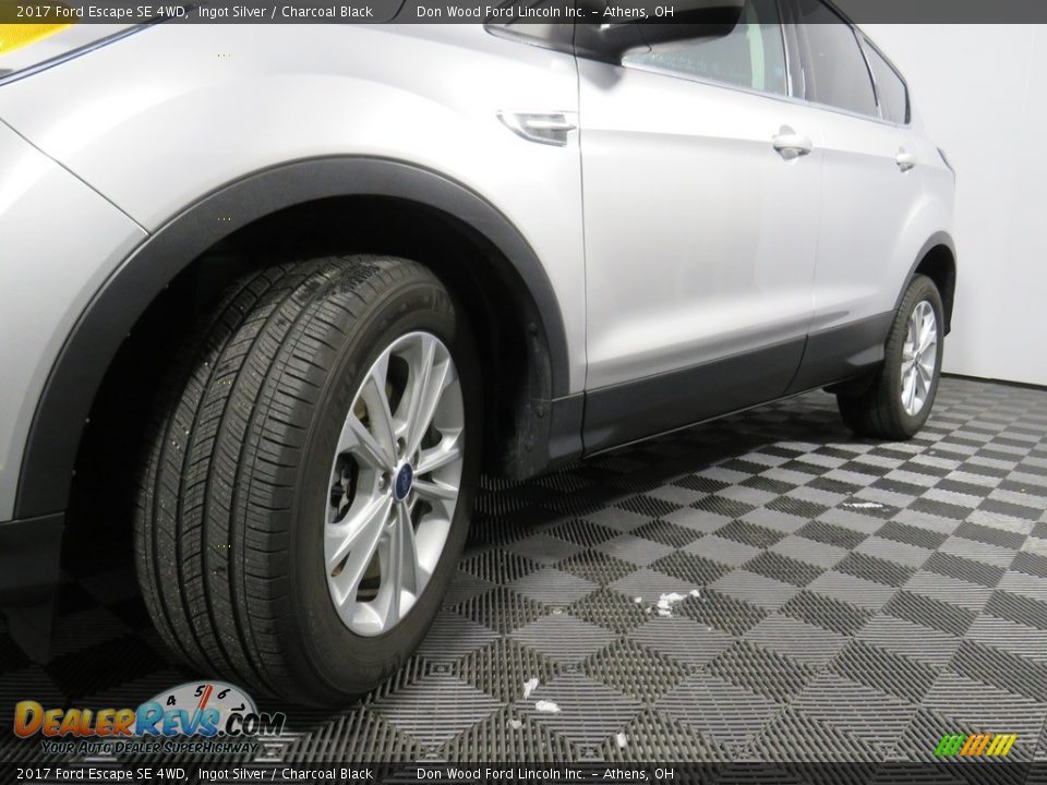 2017 Ford Escape SE 4WD Ingot Silver / Charcoal Black Photo #10