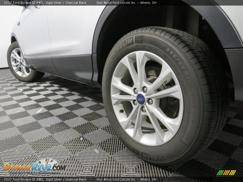2017 Ford Escape SE 4WD Ingot Silver / Charcoal Black Photo #11