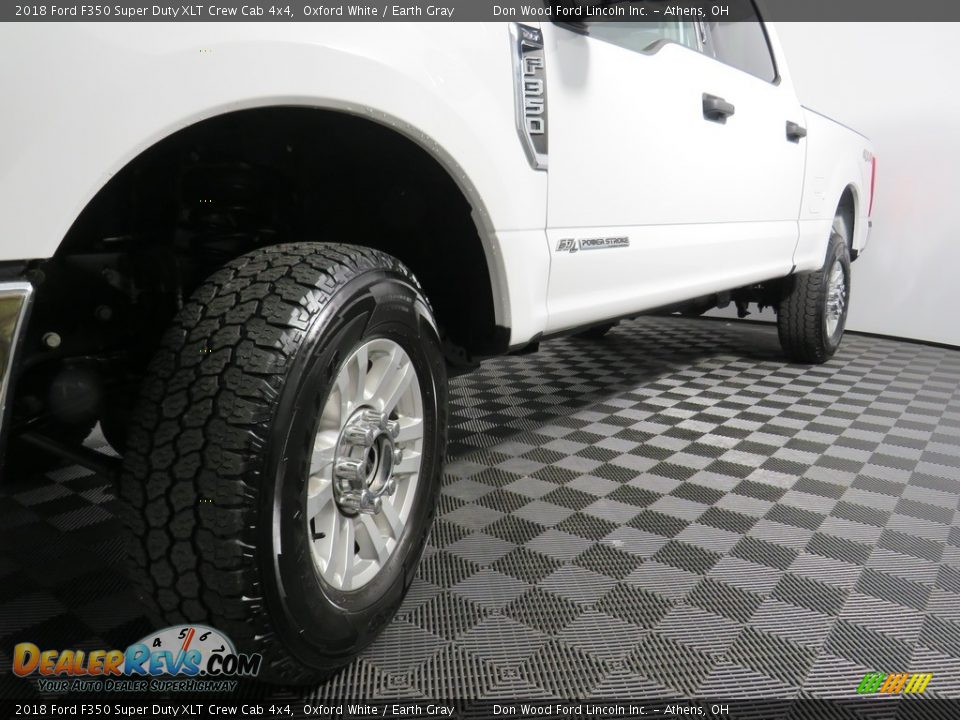 2018 Ford F350 Super Duty XLT Crew Cab 4x4 Oxford White / Earth Gray Photo #3