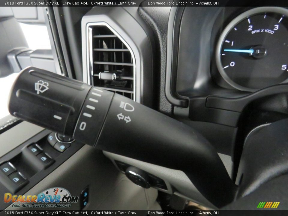 2018 Ford F350 Super Duty XLT Crew Cab 4x4 Oxford White / Earth Gray Photo #15