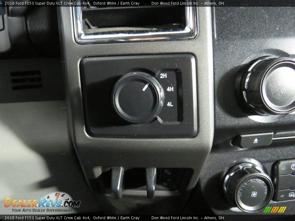 2018 Ford F350 Super Duty XLT Crew Cab 4x4 Oxford White / Earth Gray Photo #19
