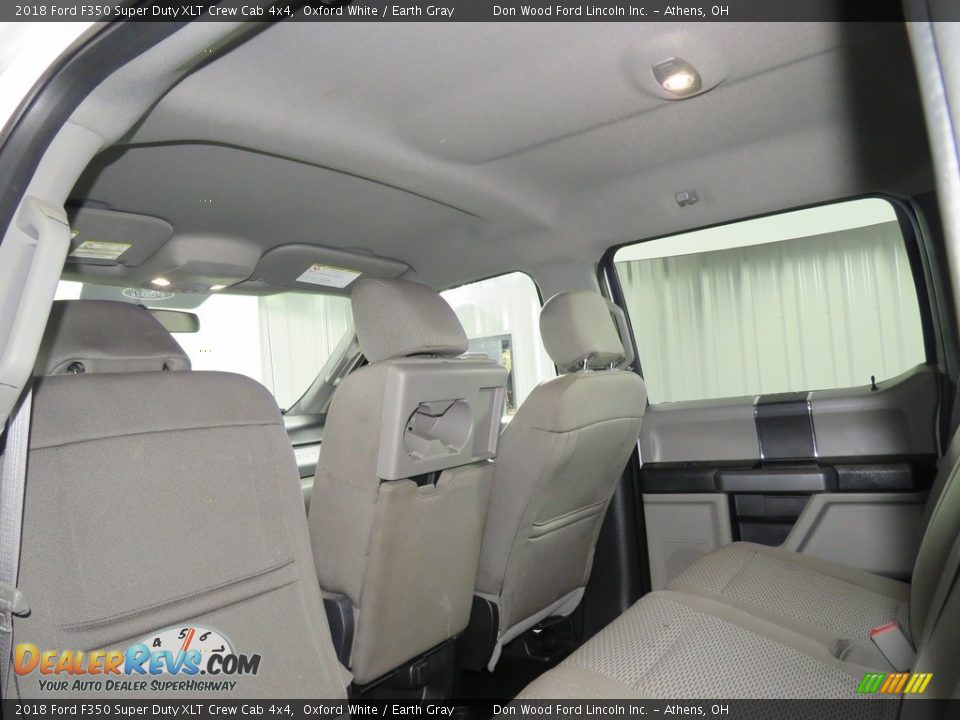 2018 Ford F350 Super Duty XLT Crew Cab 4x4 Oxford White / Earth Gray Photo #24