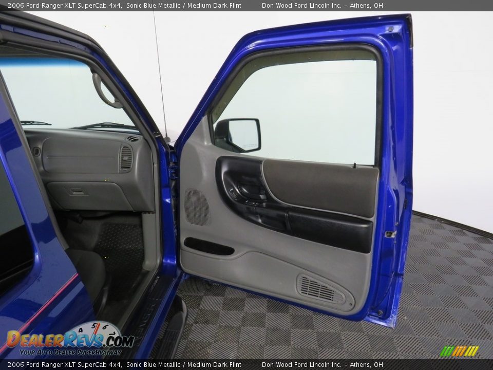2006 Ford Ranger XLT SuperCab 4x4 Sonic Blue Metallic / Medium Dark Flint Photo #13