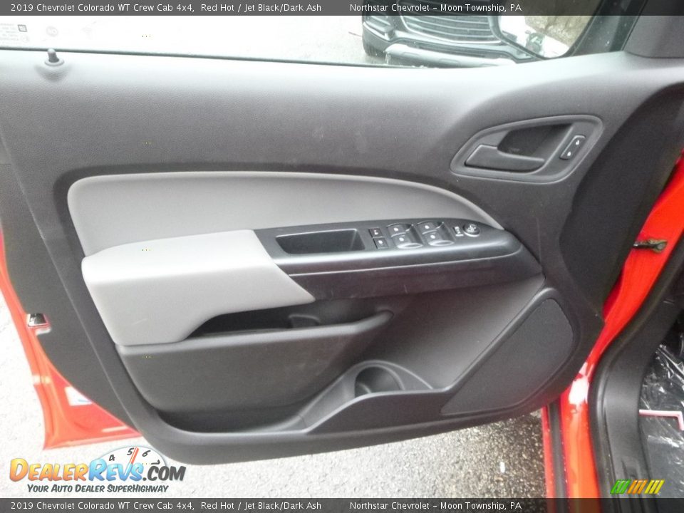 2019 Chevrolet Colorado WT Crew Cab 4x4 Red Hot / Jet Black/Dark Ash Photo #15