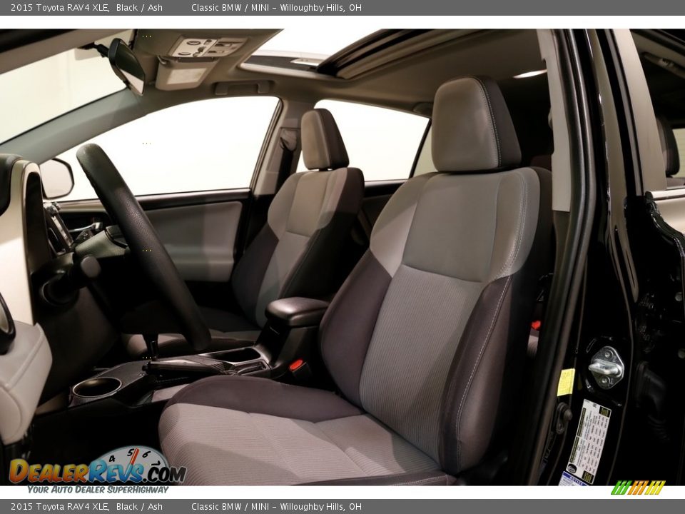 2015 Toyota RAV4 XLE Black / Ash Photo #5