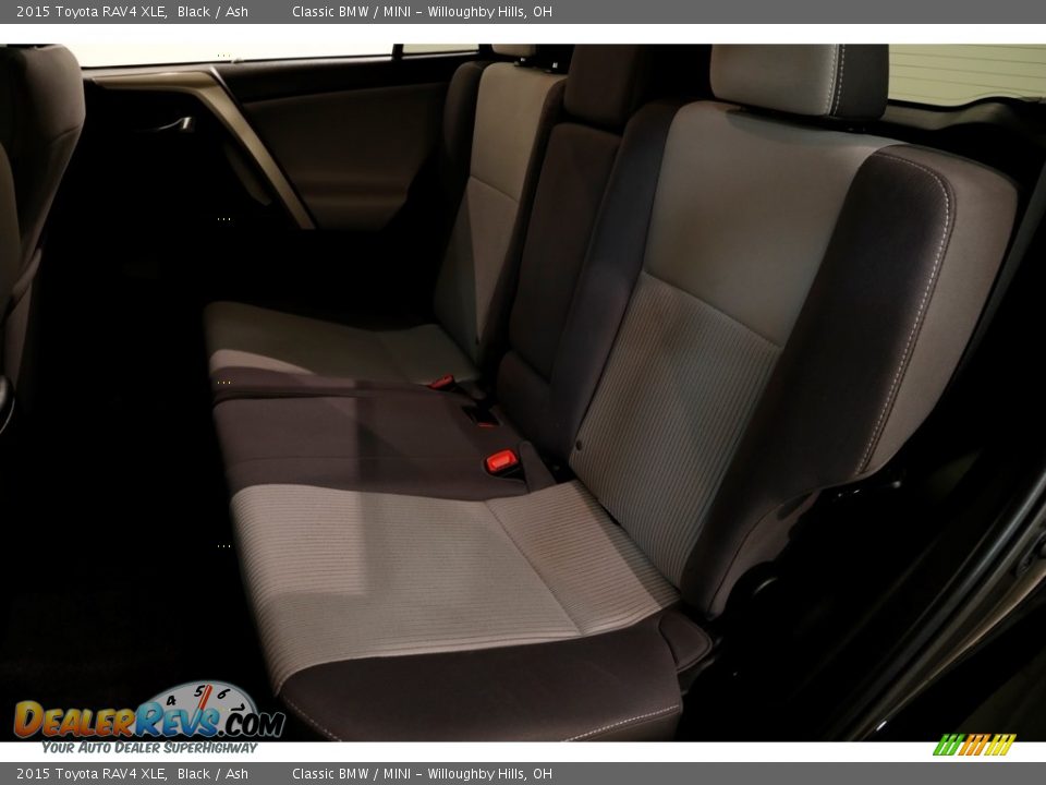 2015 Toyota RAV4 XLE Black / Ash Photo #13
