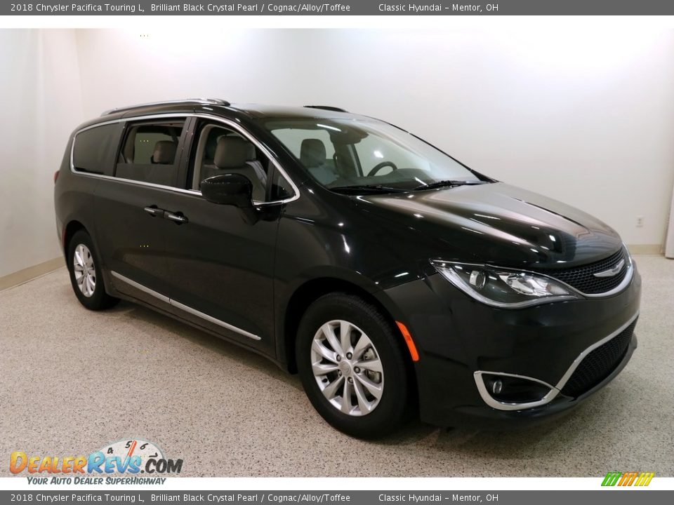 2018 Chrysler Pacifica Touring L Brilliant Black Crystal Pearl / Cognac/Alloy/Toffee Photo #1