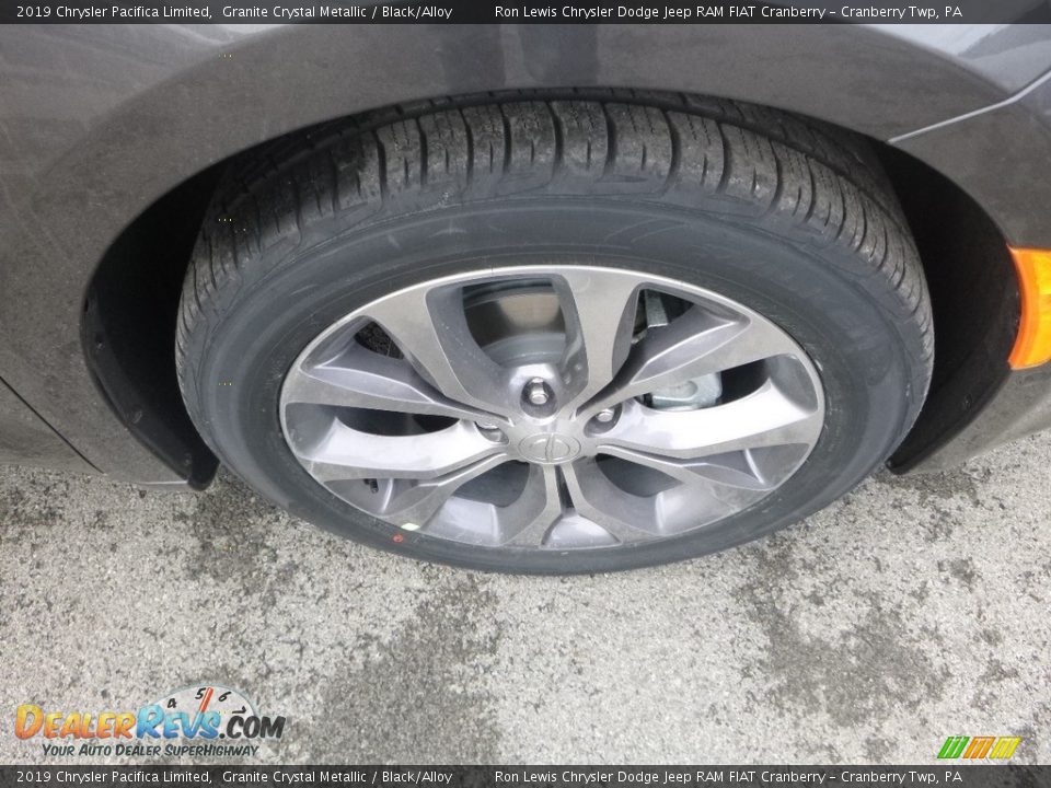 2019 Chrysler Pacifica Limited Granite Crystal Metallic / Black/Alloy Photo #9