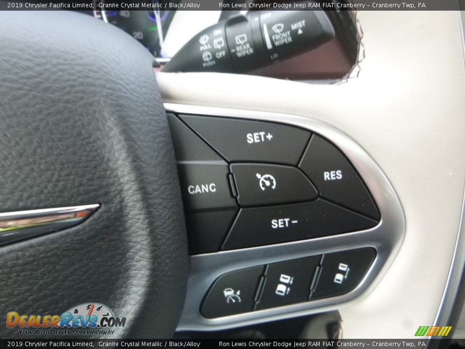 2019 Chrysler Pacifica Limited Granite Crystal Metallic / Black/Alloy Photo #19