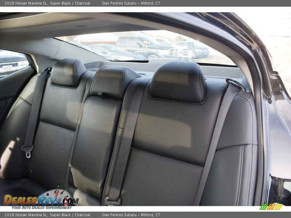 2018 Nissan Maxima SL Super Black / Charcoal Photo #17