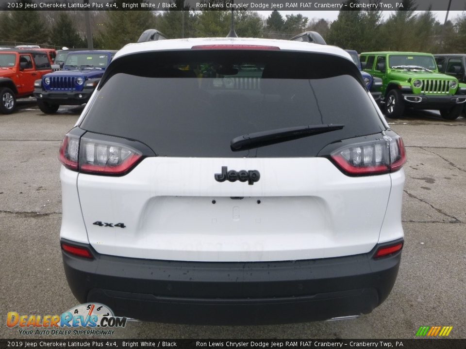 2019 Jeep Cherokee Latitude Plus 4x4 Bright White / Black Photo #4
