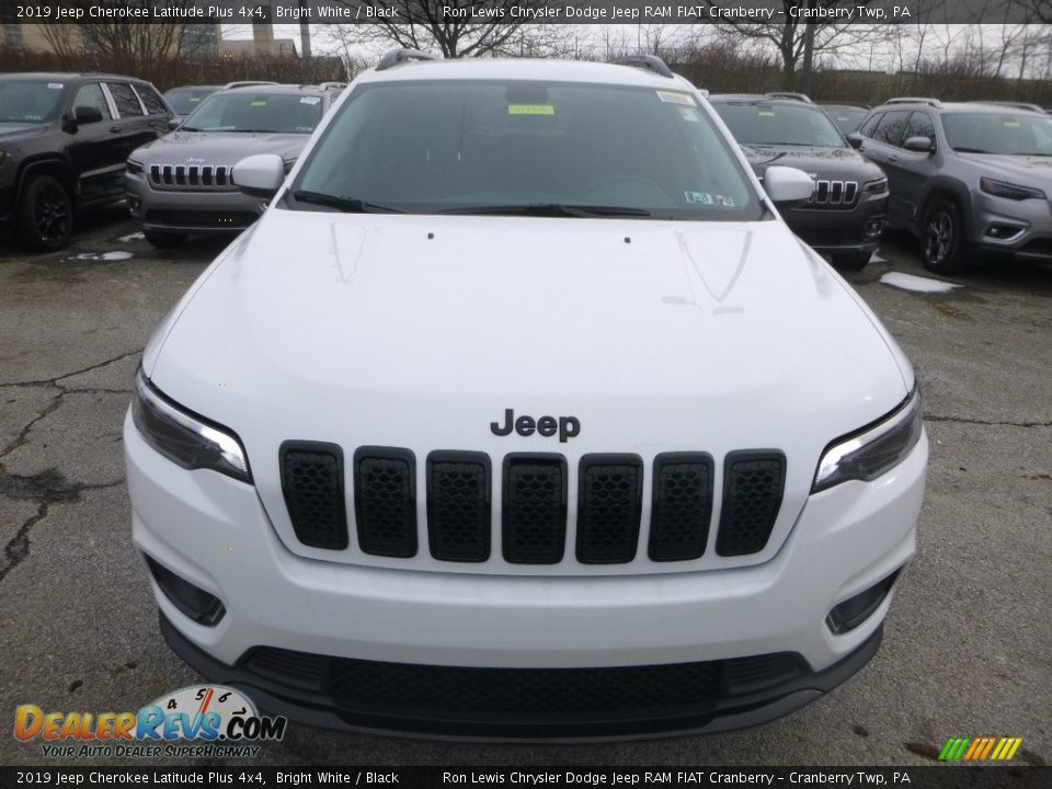 2019 Jeep Cherokee Latitude Plus 4x4 Bright White / Black Photo #8