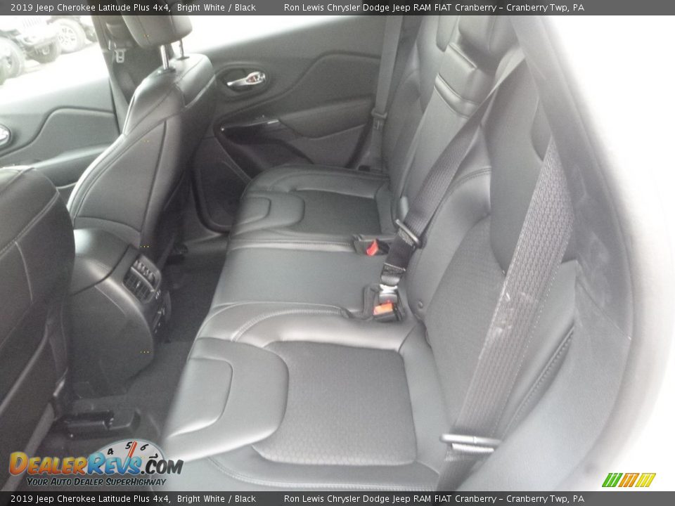 2019 Jeep Cherokee Latitude Plus 4x4 Bright White / Black Photo #12