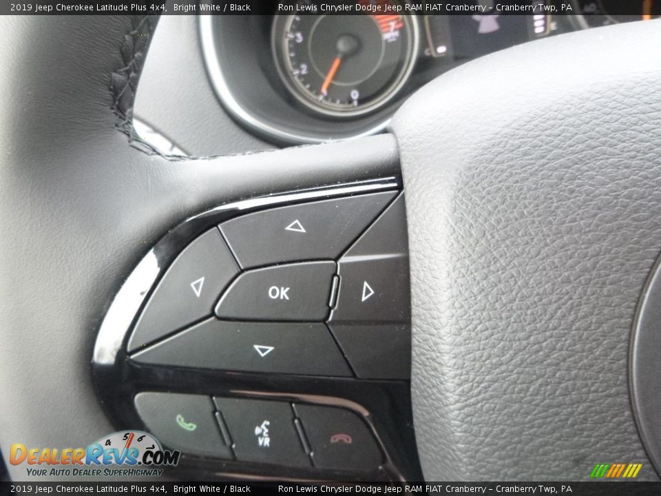 2019 Jeep Cherokee Latitude Plus 4x4 Bright White / Black Photo #19