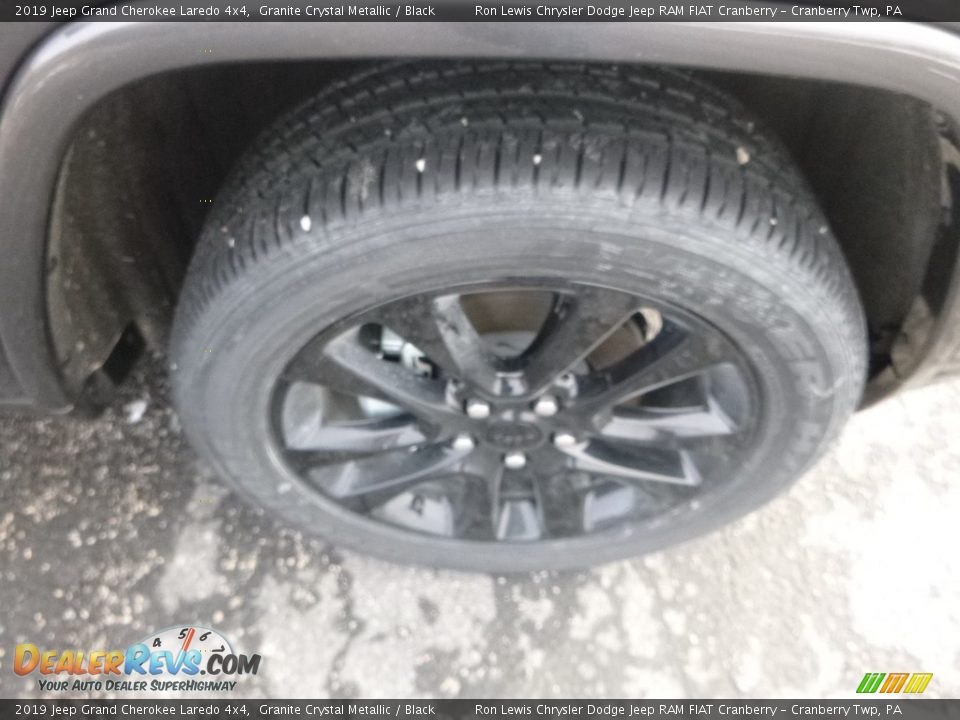 2019 Jeep Grand Cherokee Laredo 4x4 Granite Crystal Metallic / Black Photo #9