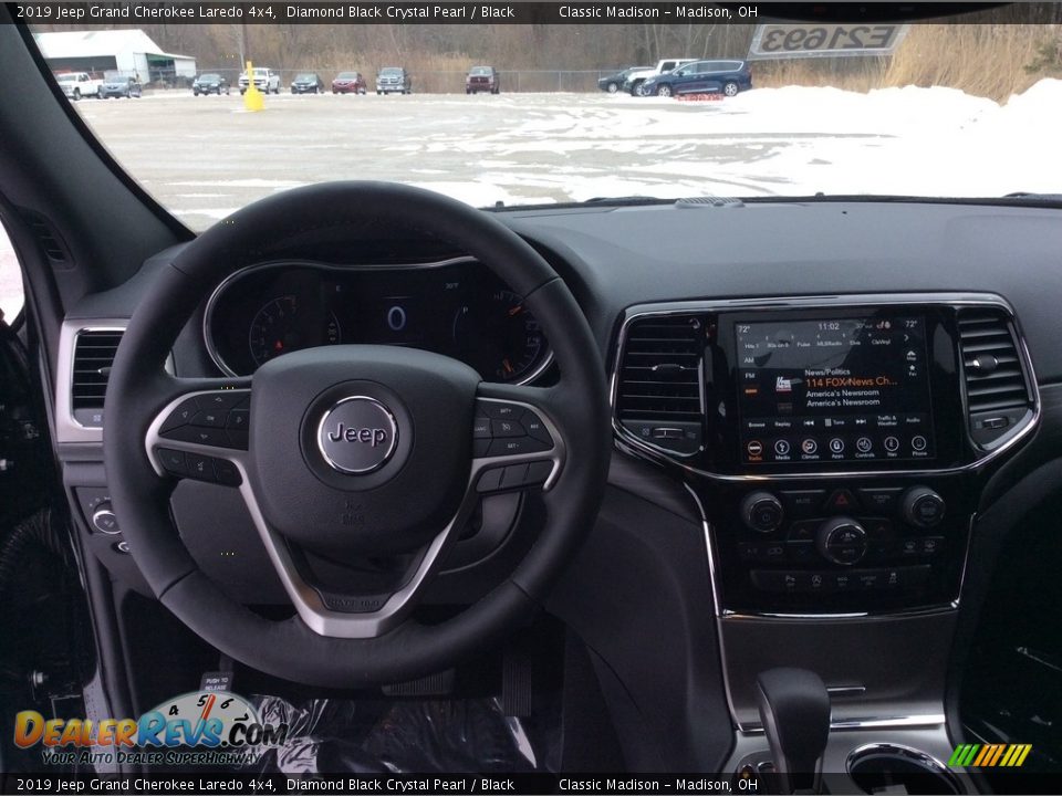 2019 Jeep Grand Cherokee Laredo 4x4 Diamond Black Crystal Pearl / Black Photo #13