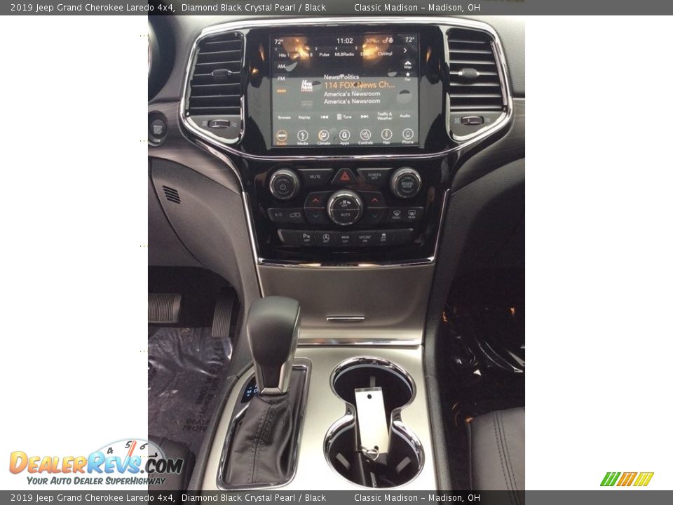 2019 Jeep Grand Cherokee Laredo 4x4 Diamond Black Crystal Pearl / Black Photo #14