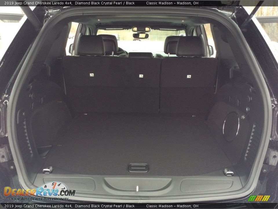 2019 Jeep Grand Cherokee Laredo 4x4 Diamond Black Crystal Pearl / Black Photo #19