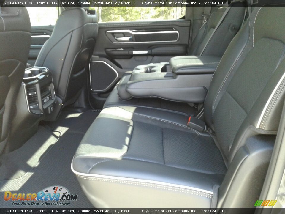 2019 Ram 1500 Laramie Crew Cab 4x4 Granite Crystal Metallic / Black Photo #10