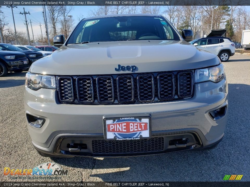 2019 Jeep Grand Cherokee Upland 4x4 Sting-Gray / Black Photo #2