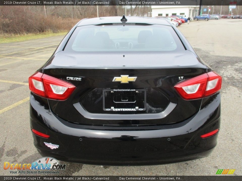 2019 Chevrolet Cruze LT Mosaic Black Metallic / Jet Black/­Galvanized Photo #8