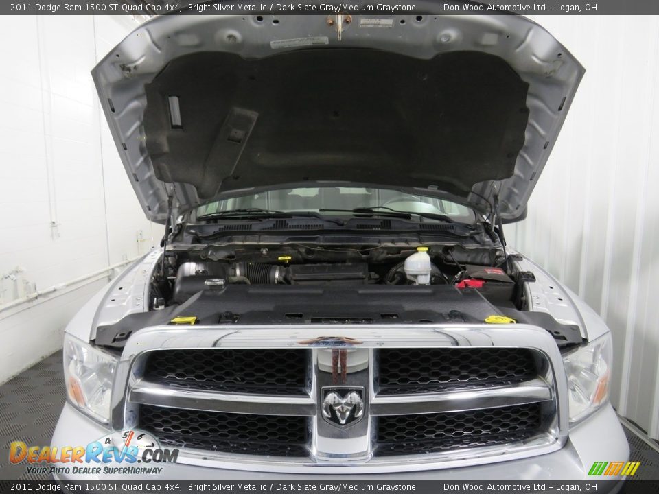 2011 Dodge Ram 1500 ST Quad Cab 4x4 Bright Silver Metallic / Dark Slate Gray/Medium Graystone Photo #5