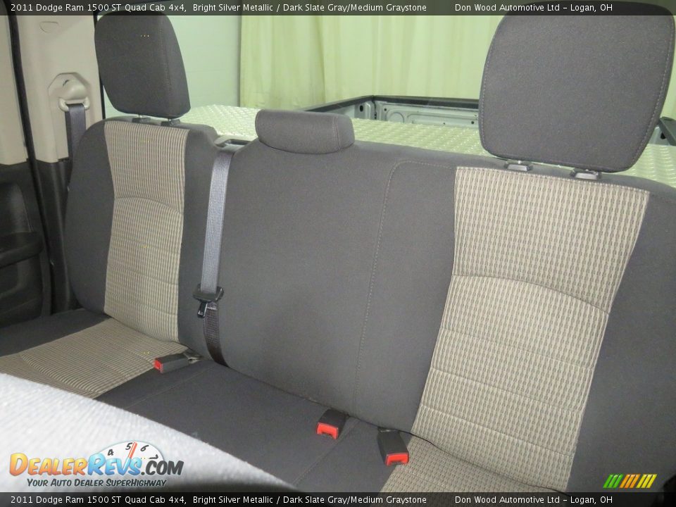 2011 Dodge Ram 1500 ST Quad Cab 4x4 Bright Silver Metallic / Dark Slate Gray/Medium Graystone Photo #18