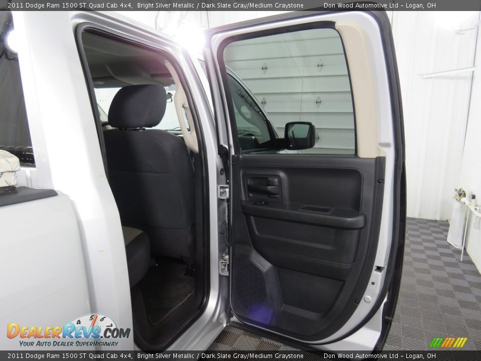 2011 Dodge Ram 1500 ST Quad Cab 4x4 Bright Silver Metallic / Dark Slate Gray/Medium Graystone Photo #22
