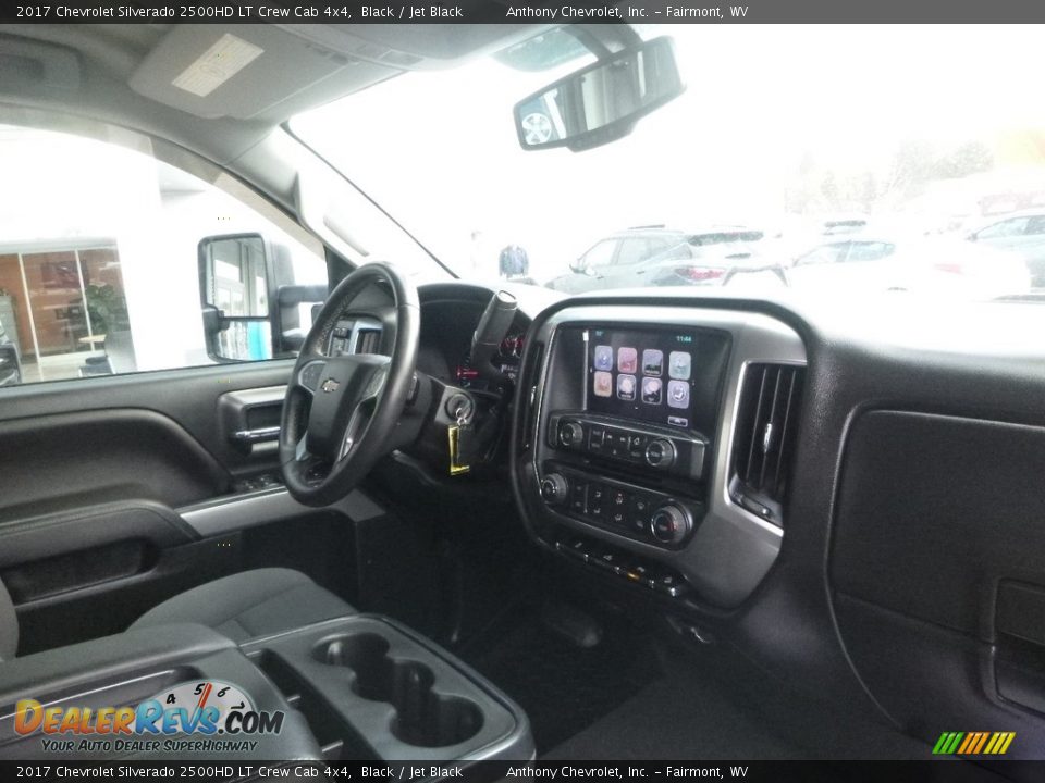 2017 Chevrolet Silverado 2500HD LT Crew Cab 4x4 Black / Jet Black Photo #4