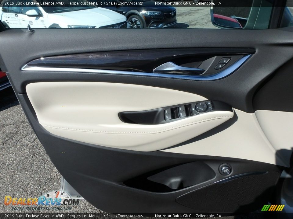 2019 Buick Enclave Essence AWD Pepperdust Metallic / Shale/Ebony Accents Photo #15