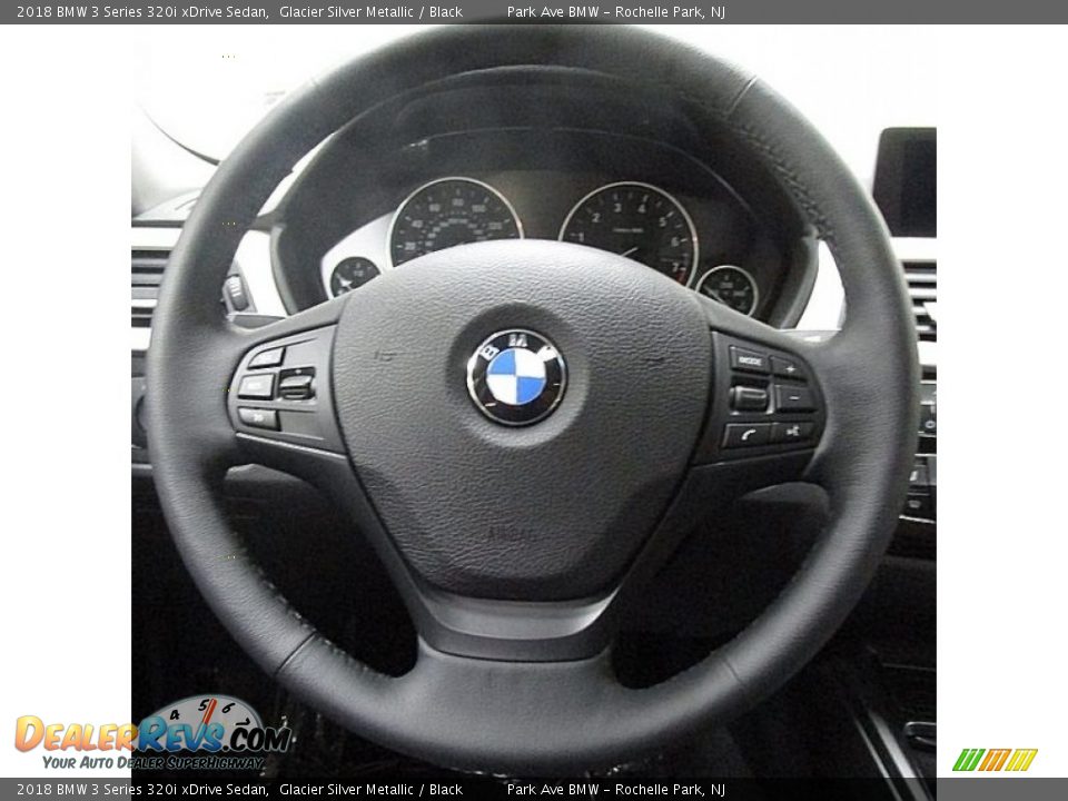 2018 BMW 3 Series 320i xDrive Sedan Glacier Silver Metallic / Black Photo #23