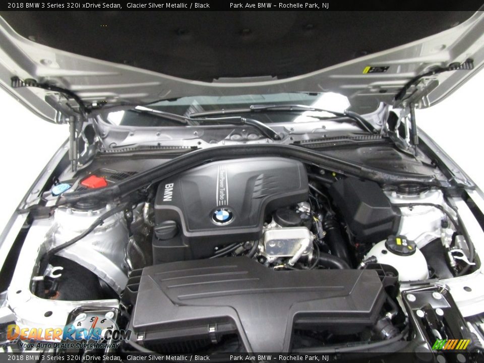2018 BMW 3 Series 320i xDrive Sedan Glacier Silver Metallic / Black Photo #29