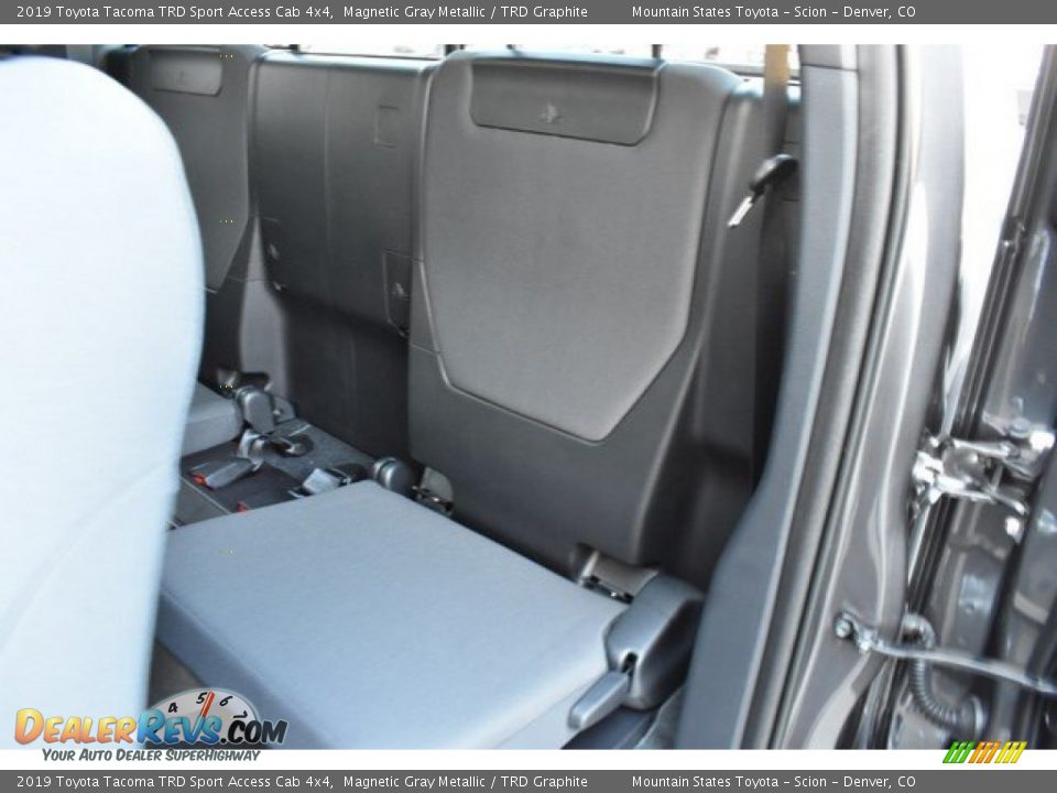 2019 Toyota Tacoma TRD Sport Access Cab 4x4 Magnetic Gray Metallic / TRD Graphite Photo #16