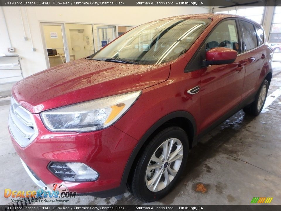 2019 Ford Escape SE 4WD Ruby Red / Chromite Gray/Charcoal Black Photo #5