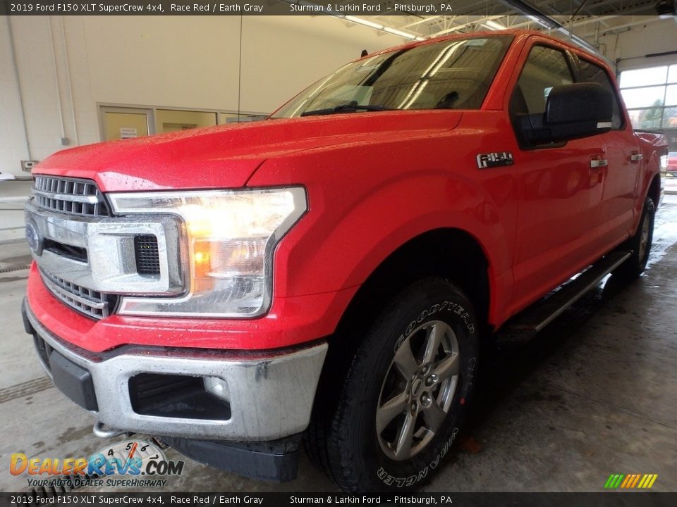 2019 Ford F150 XLT SuperCrew 4x4 Race Red / Earth Gray Photo #4