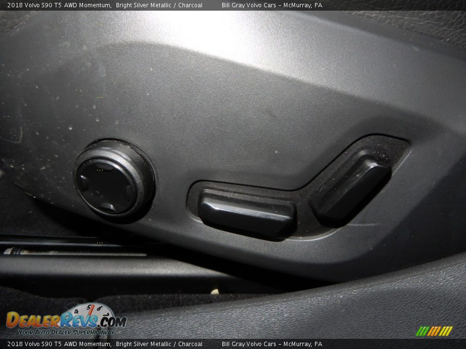 2018 Volvo S90 T5 AWD Momentum Bright Silver Metallic / Charcoal Photo #15